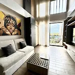 Loft In Downtown - Rooftop Pool