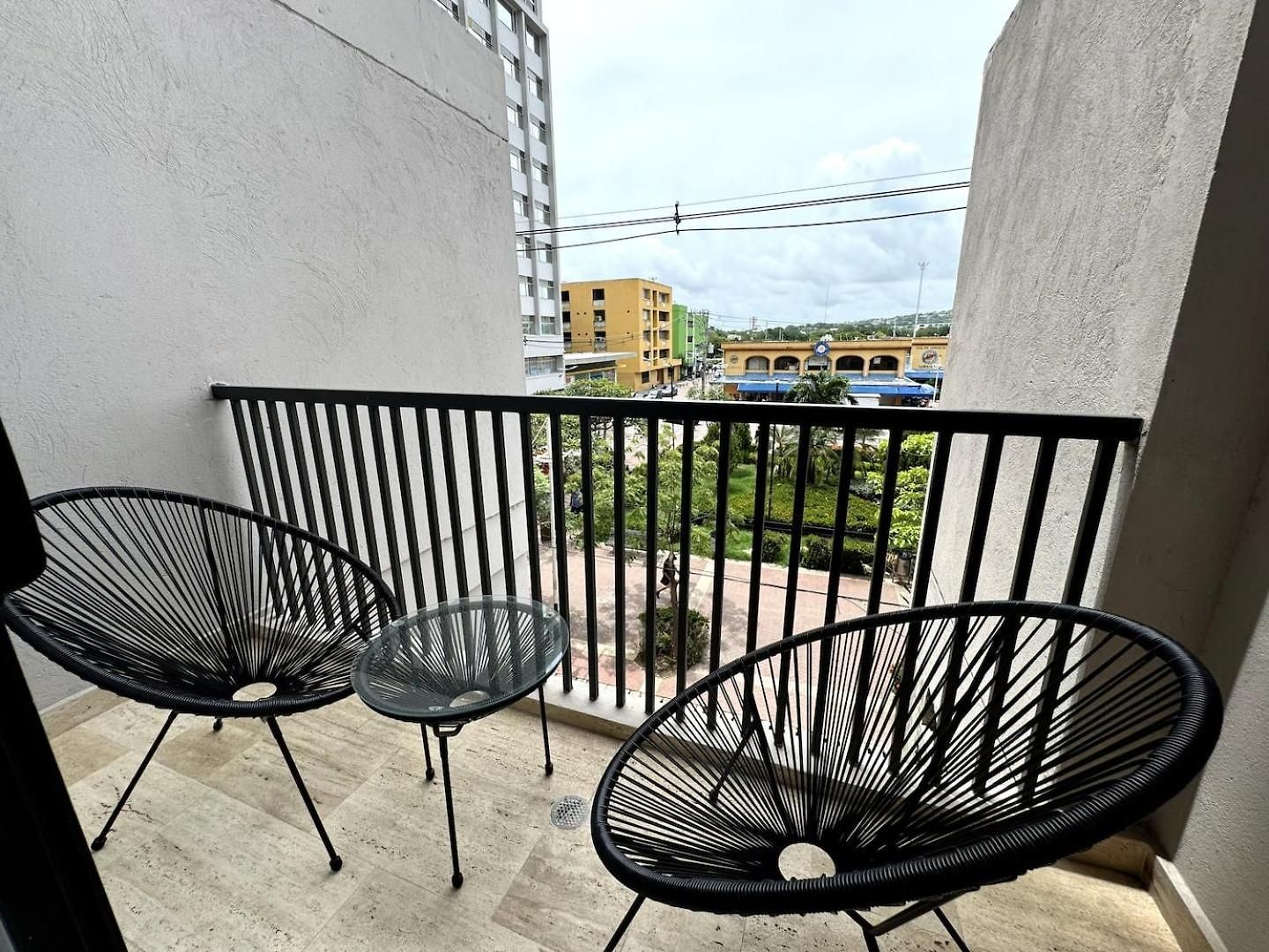 Loft In Downtown - Rooftop Pool Apartment