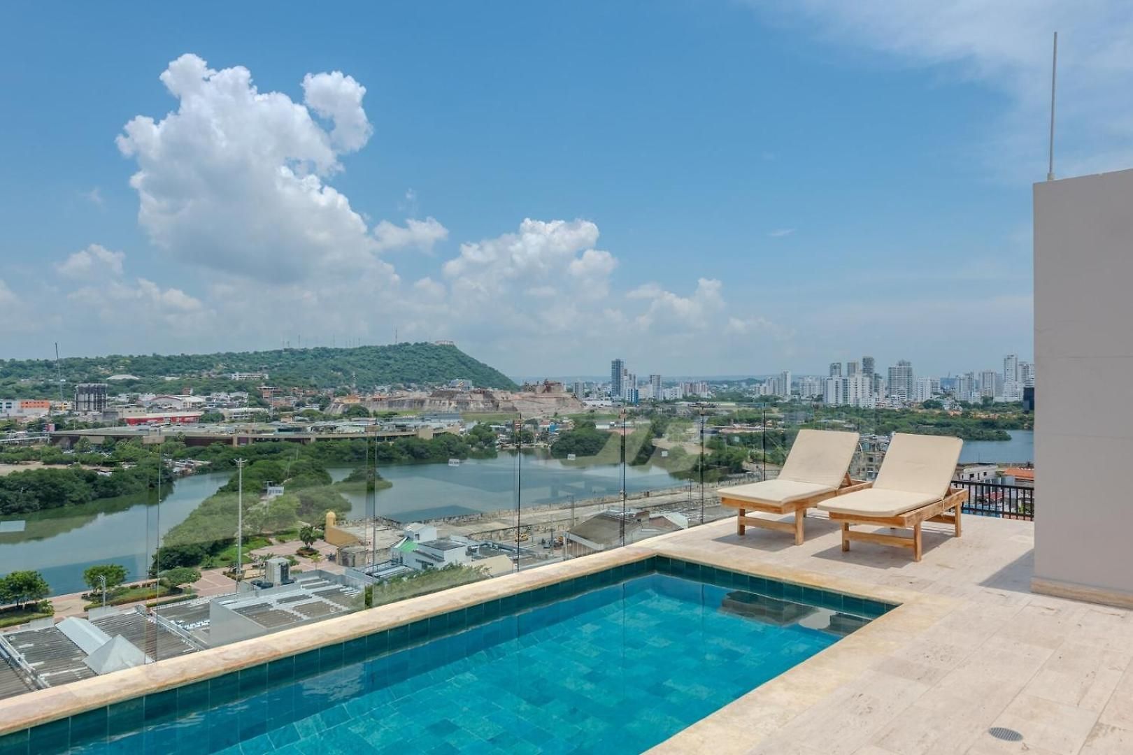Apartment Loft In Downtown - Rooftop Pool