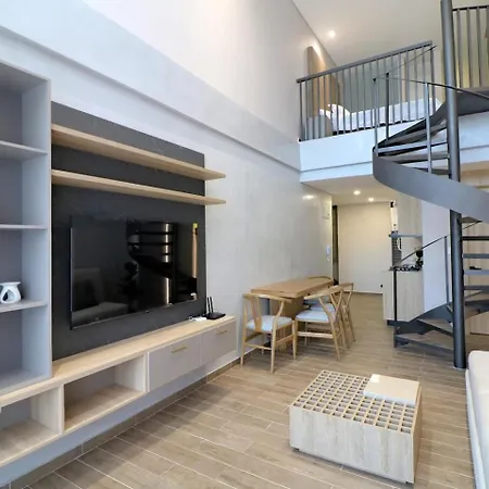 Loft In Downtown - Rooftop Pool