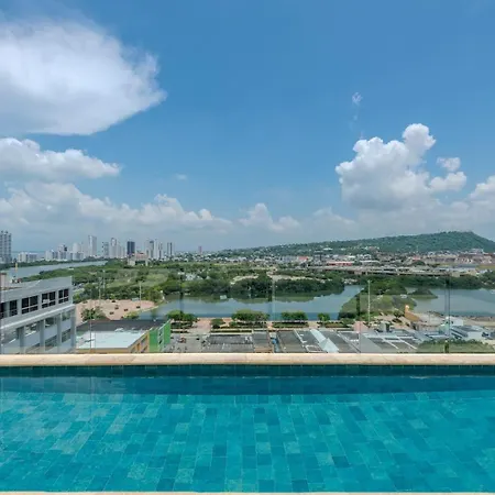 Loft In Downtown - Rooftop Pool Apartment *