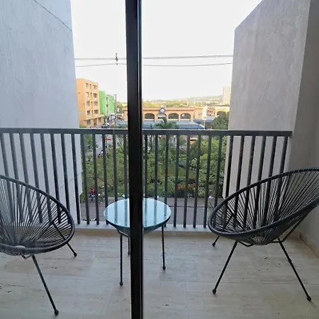 Loft In Downtown - Rooftop Pool Apartment